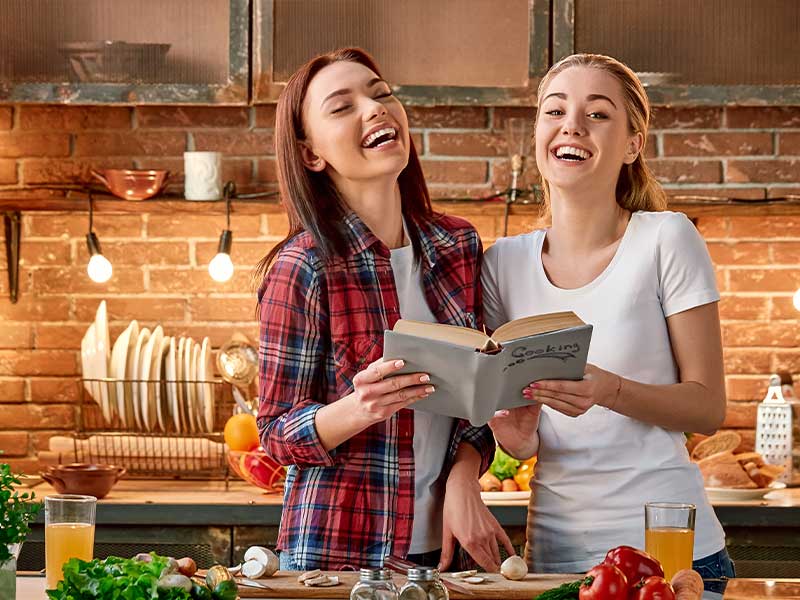 YAŞAM KOÇLUĞU VE BESLENME DANIŞMANLIĞI