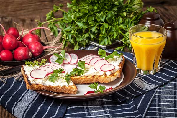 Yaz Aylarında Yenilebilecek Hafif Yiyecekler